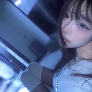 国产三级夫妻自拍
